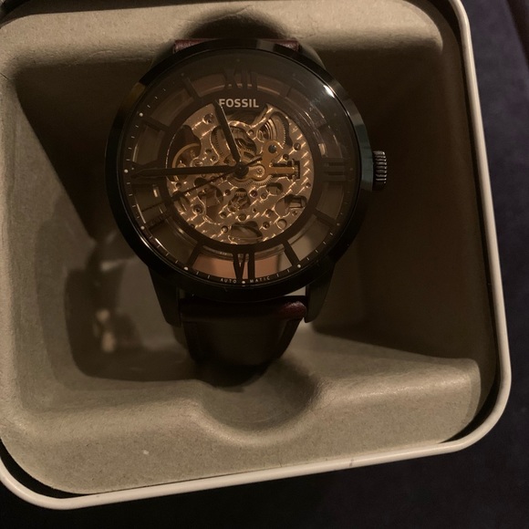 Men’s Michael Kors & Fossil Watches - Picture 5 of 7